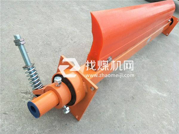山東皮帶機(jī)聚氨酯清掃器廠家，耐磨聚氨酯清掃器，固達(dá)利輸送帶聚氨酯清掃器
